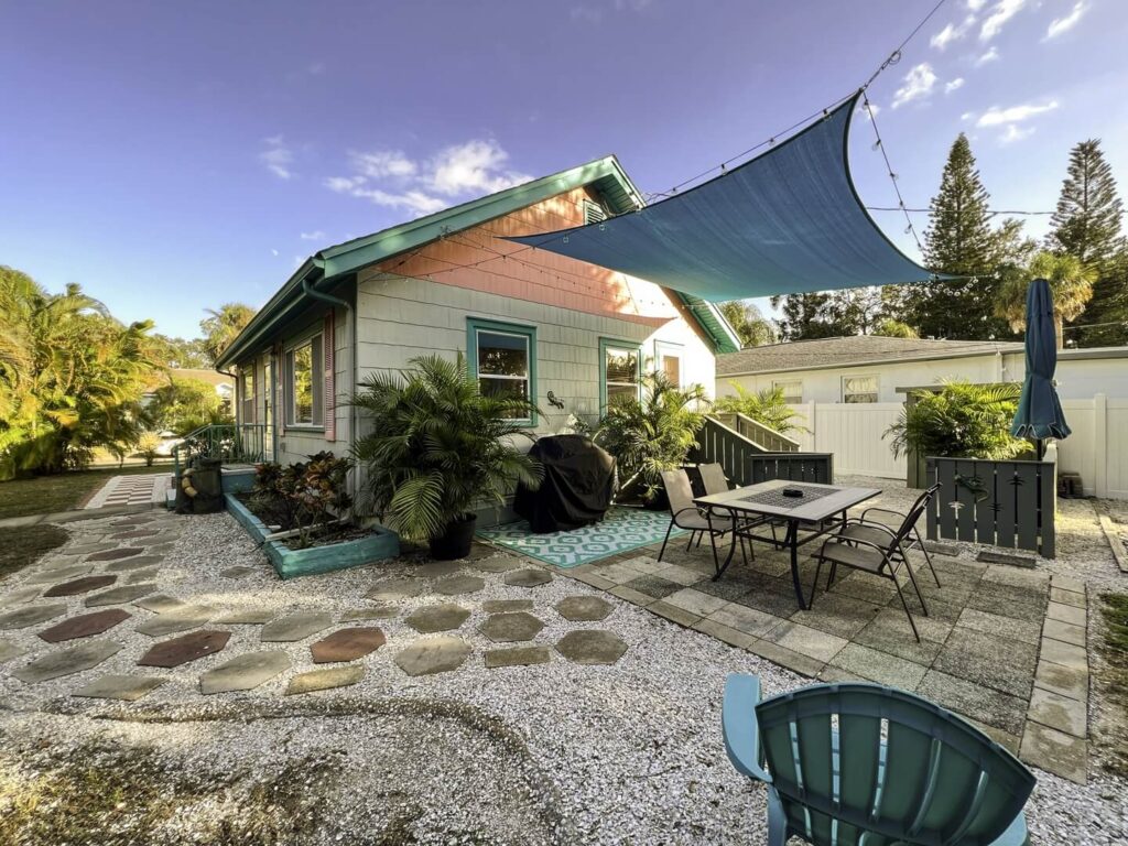 A Gulfport vacation rental managed by a Florida property management company.